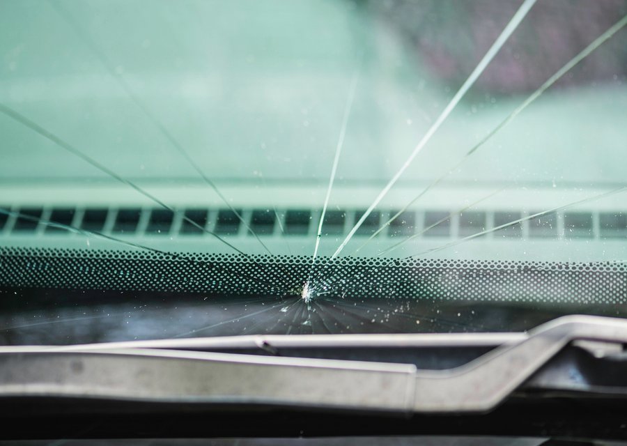 Auto glass work in Paw Paw