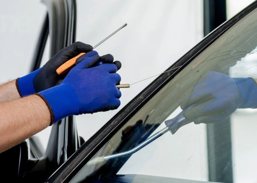 Auto glass work in Aliso Viejo