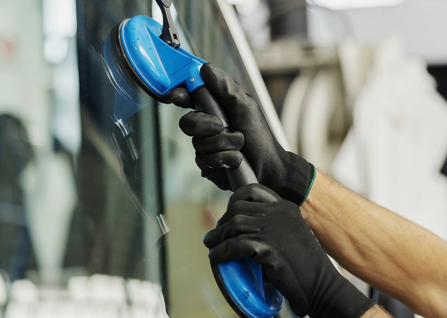 Auto glass work in Santa Ana