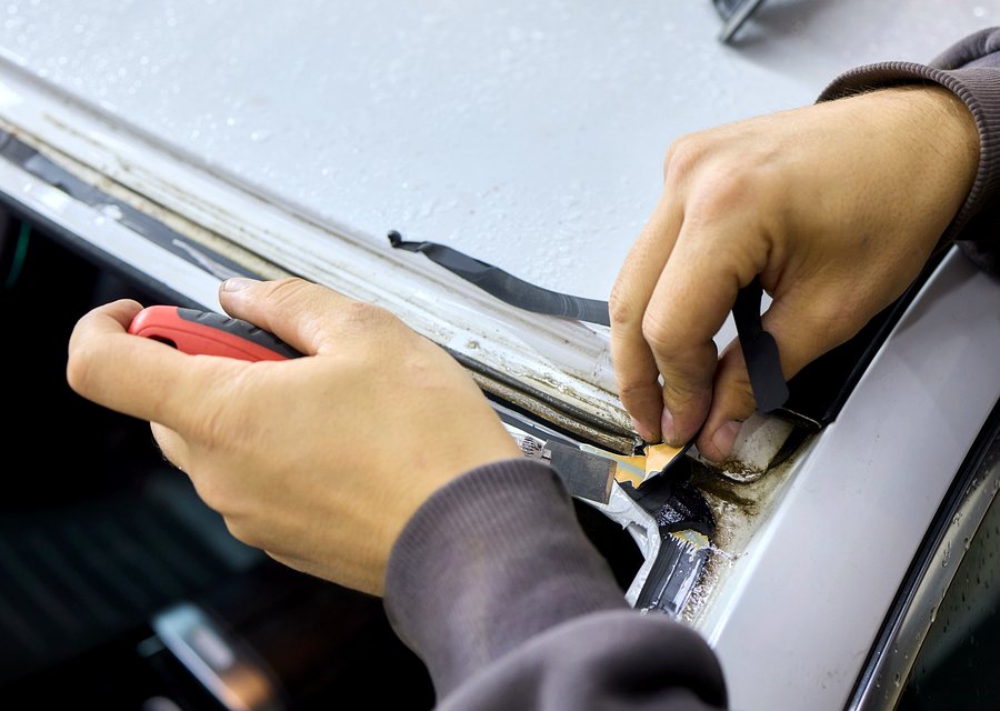 Auto glass work in Prairieville