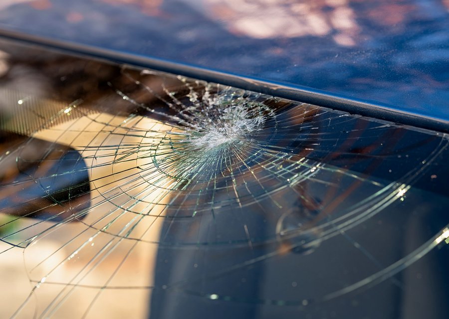 Auto glass work in East Lansing