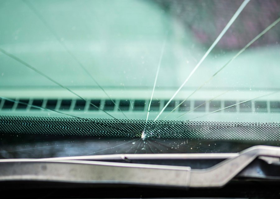 Auto glass work in Chalmette