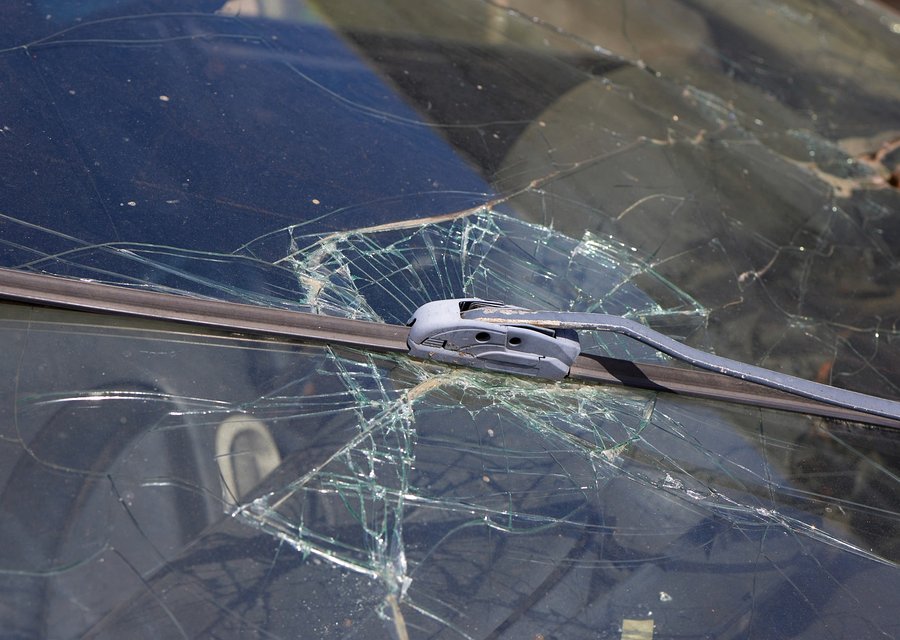 Auto glass work in Brownstown