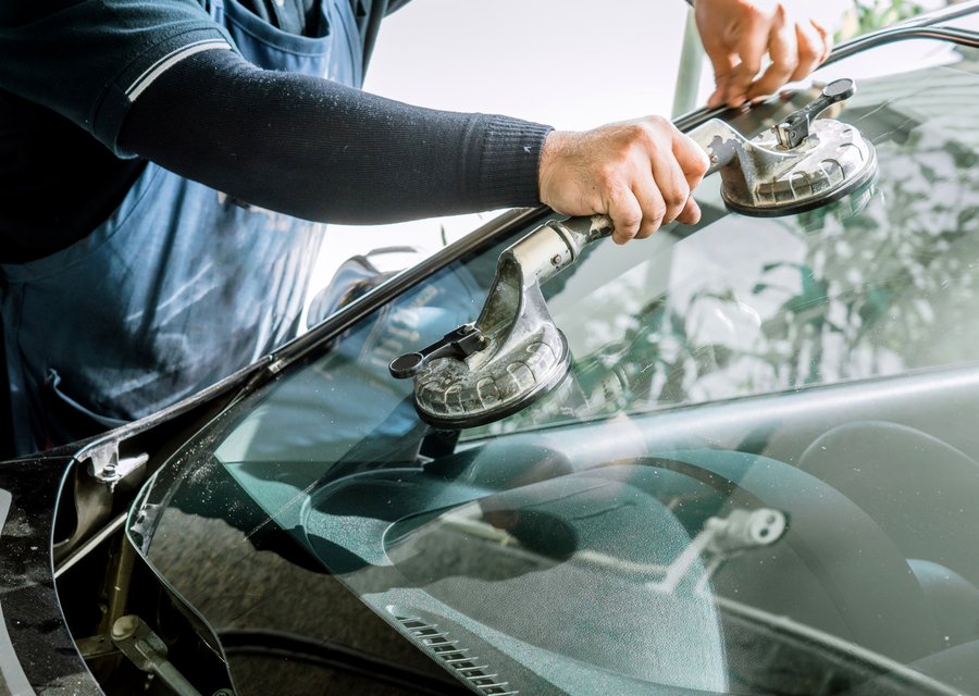 Auto glass work in Richland