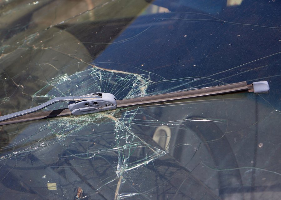 Auto glass work in Northville