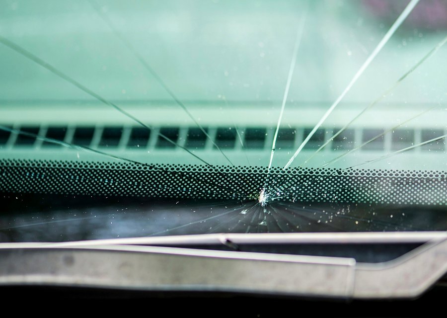 Auto glass work in Louisville