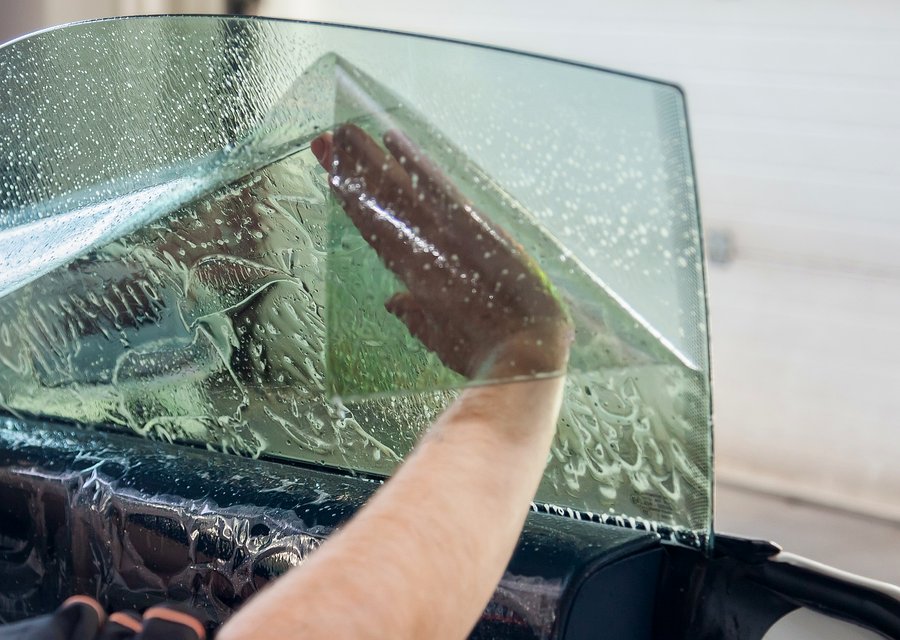Auto glass work in Lowell