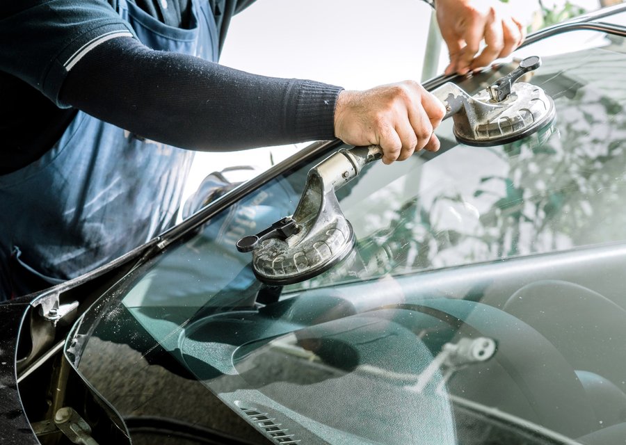 Auto glass work in Parrish