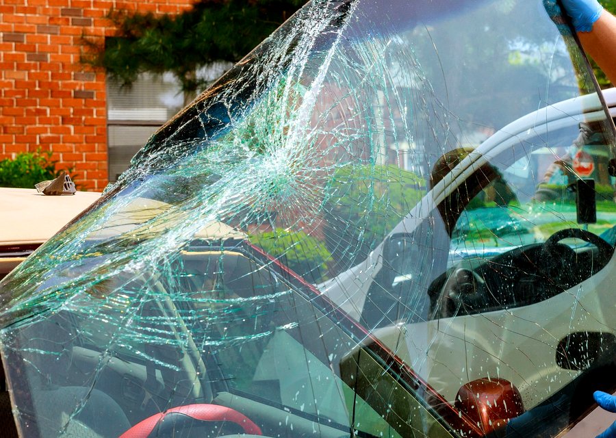 Auto glass work in Flint