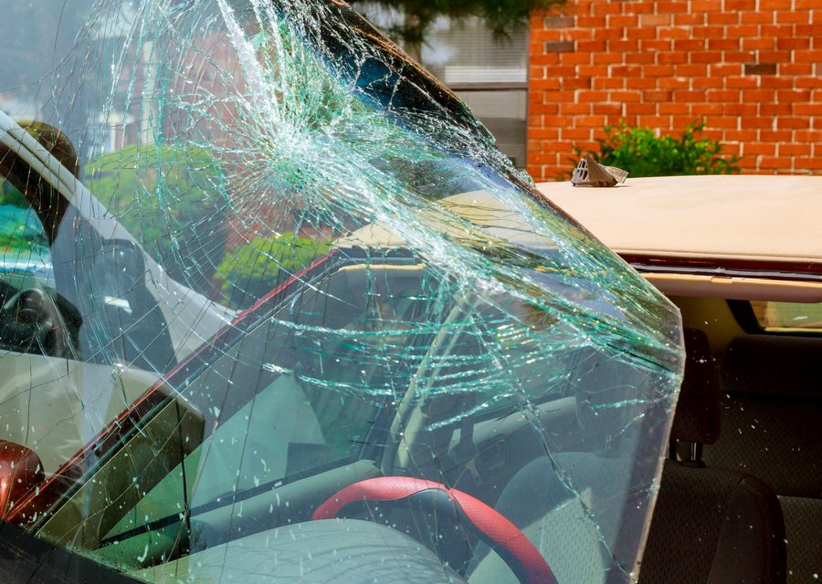 Auto glass work in Paisley