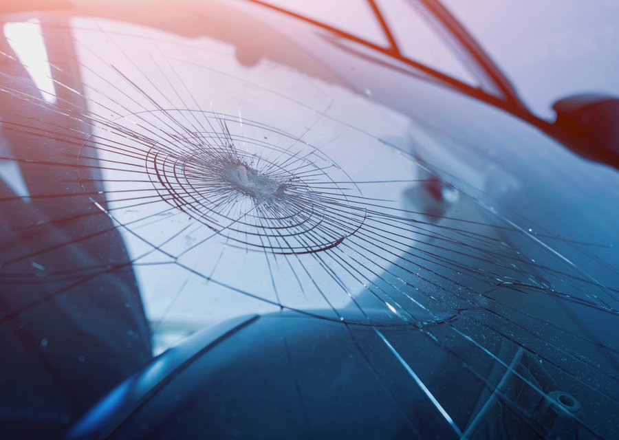 Auto glass work in Hawaiian Gardens