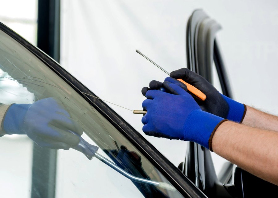 Auto glass work in Orlando