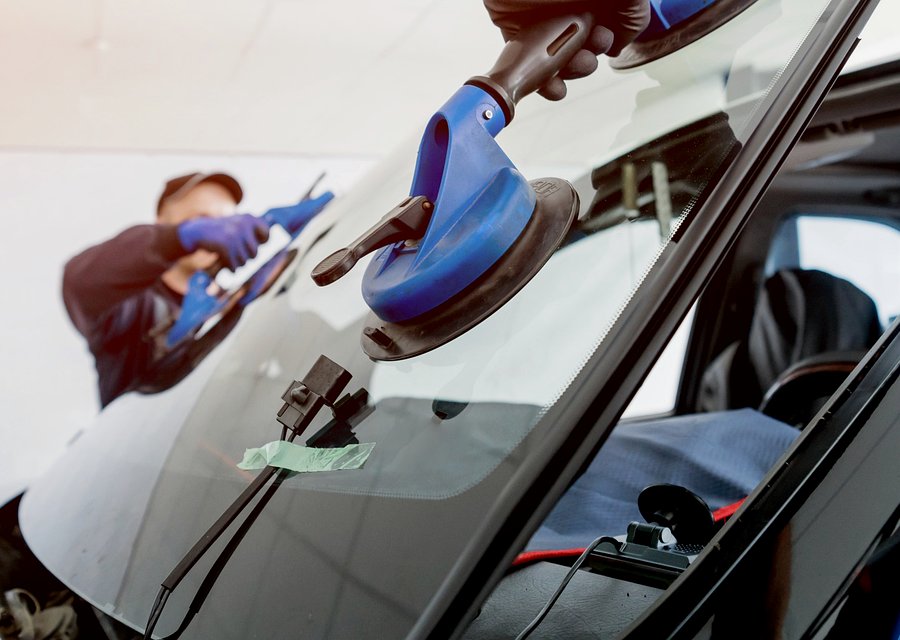 Auto glass work in Lawton