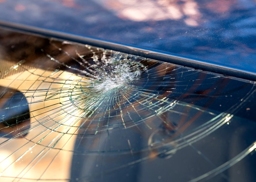 Auto glass work in Hartland
