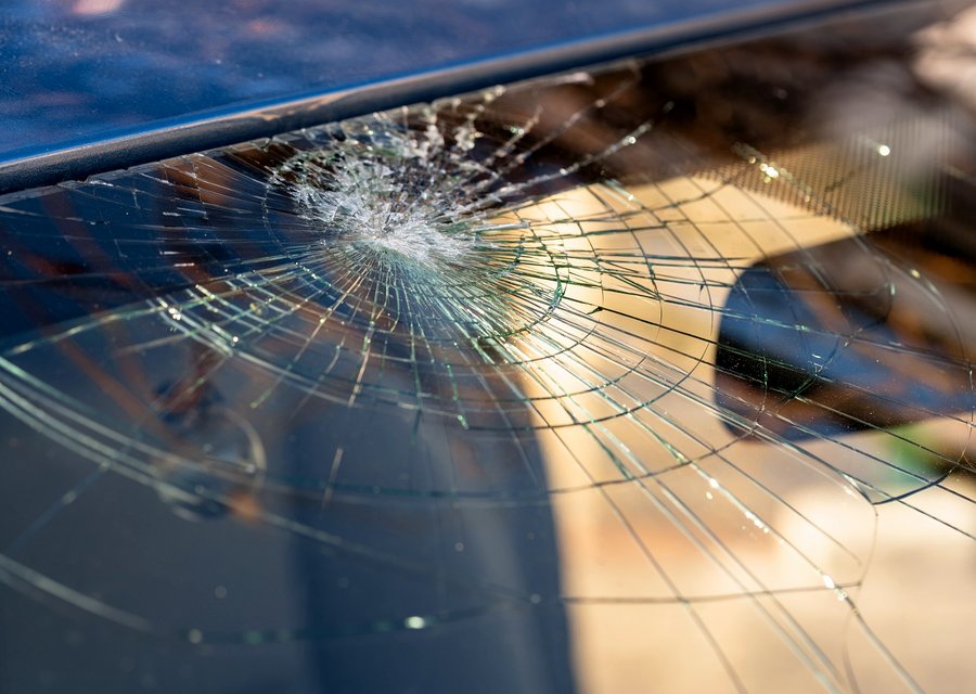 Auto glass work in Pinckney