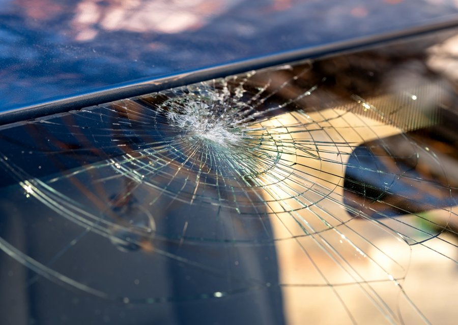 Auto glass work in Niles