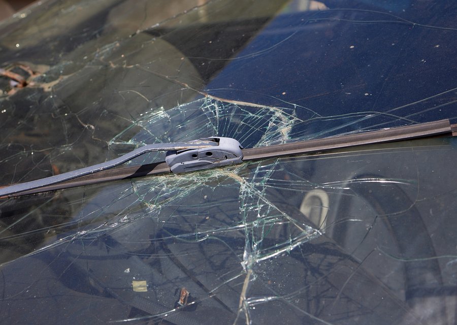 Auto glass work in Slaughter