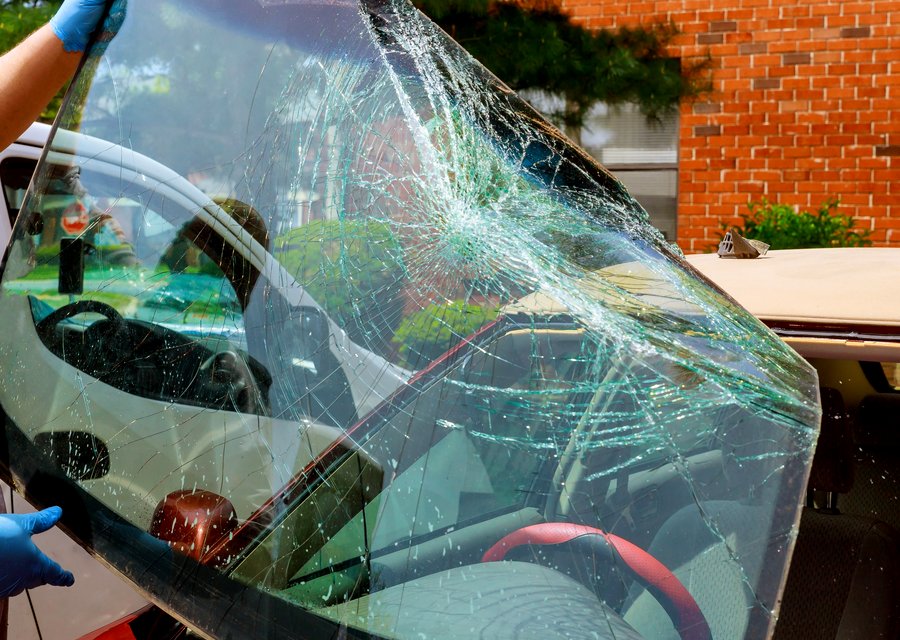 Auto glass work in Baroda