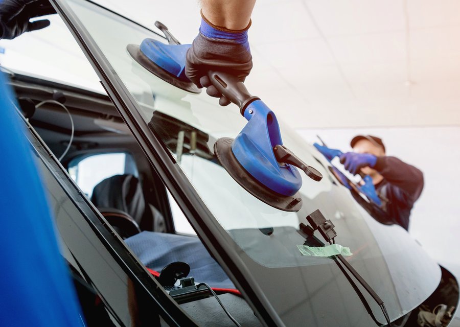 Auto glass work in Spring Hill
