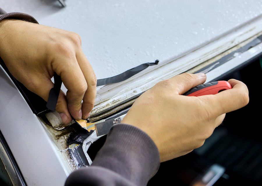 Auto glass work in King City