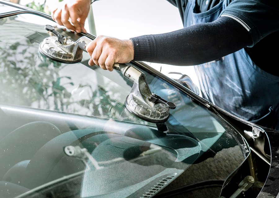 Auto glass work in Highland