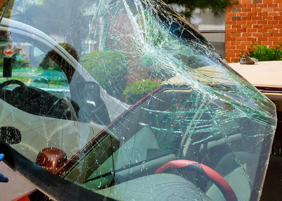 Auto glass work in Marrero