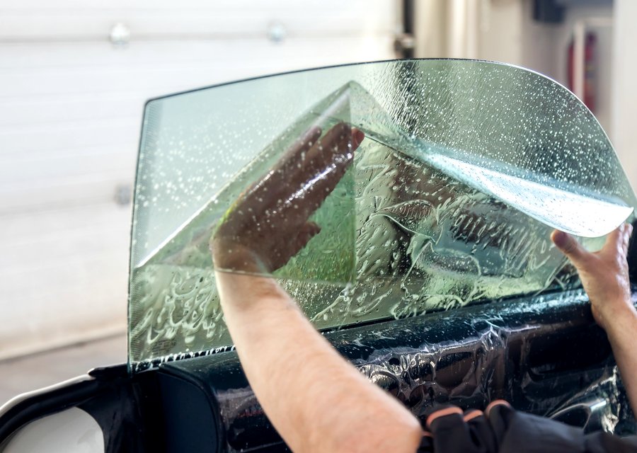 Auto glass work in Cherryvale