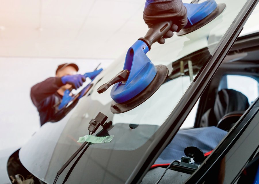 Auto glass work in Dexter