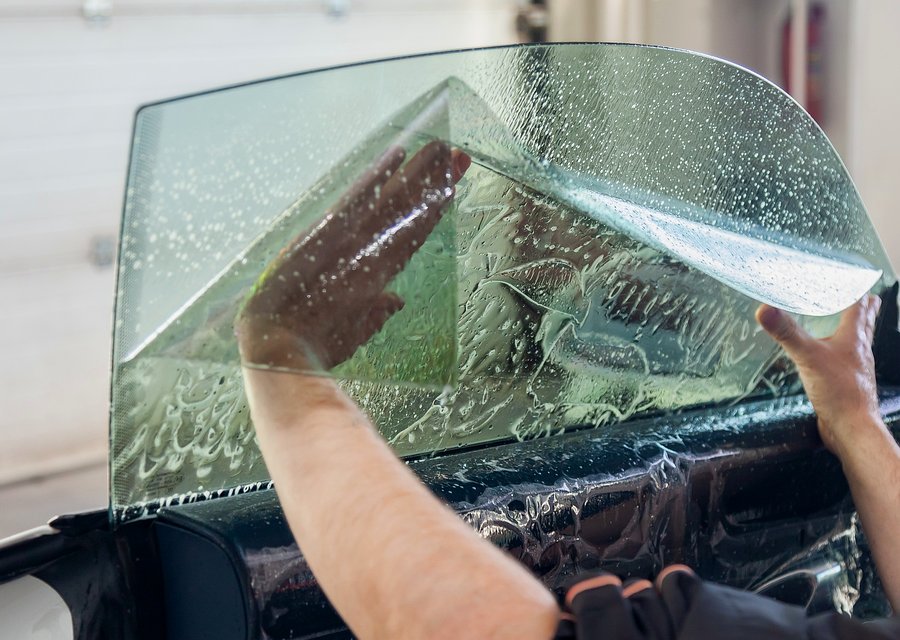 Auto glass work in Madison Heights