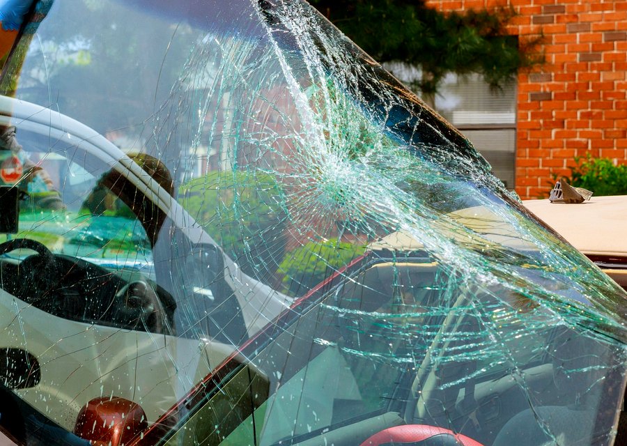 Auto glass work in Fraser
