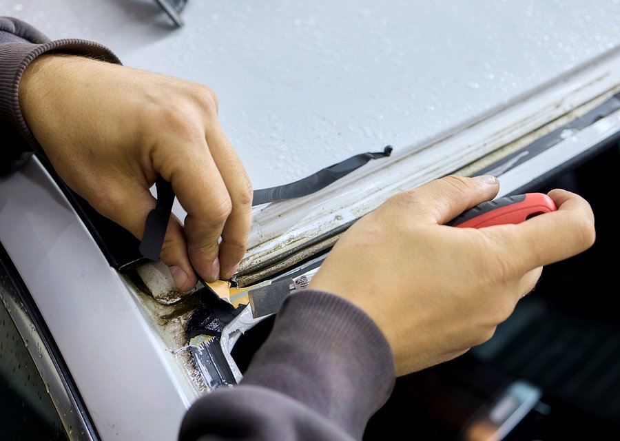 Auto glass work in Grand Blanc