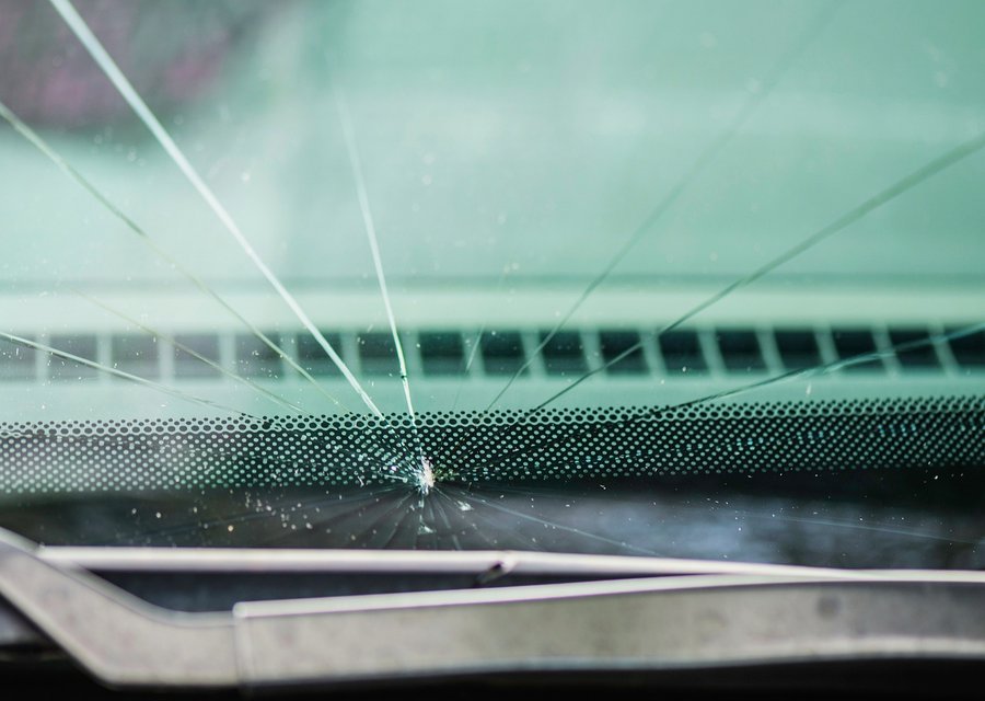 Auto glass work in Troy