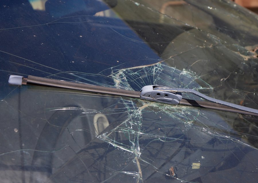 Auto glass work in Green Oak