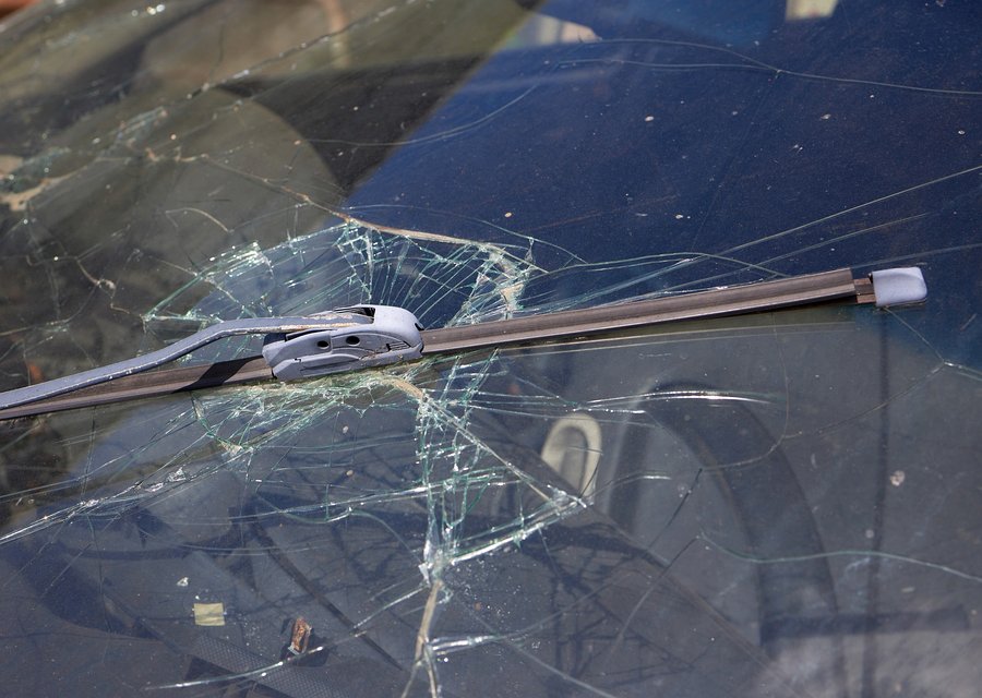 Auto glass work in Brandon