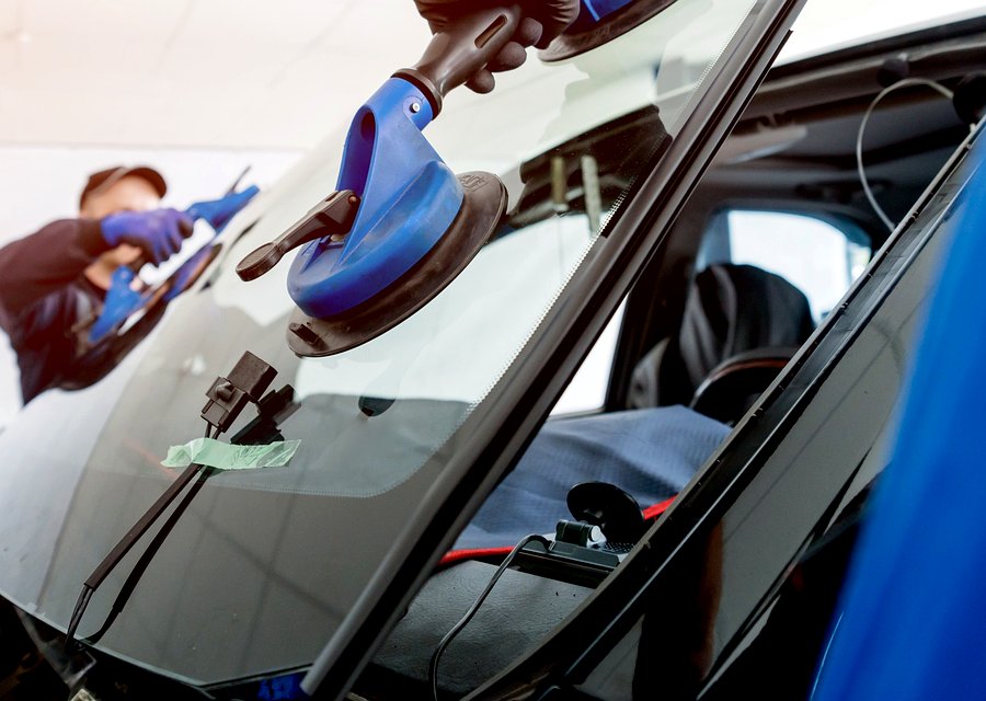 Auto glass work in Diamond Bar