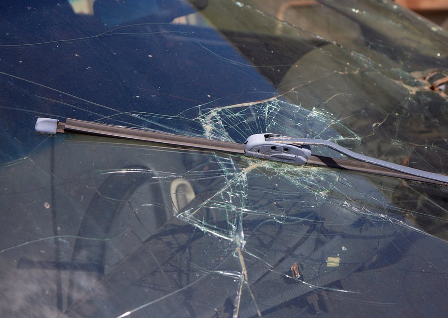 Auto glass work in Lake Forest
