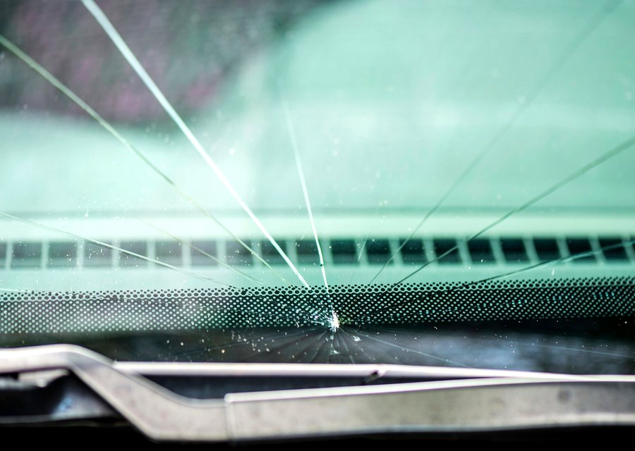 Auto glass work in Three Oaks