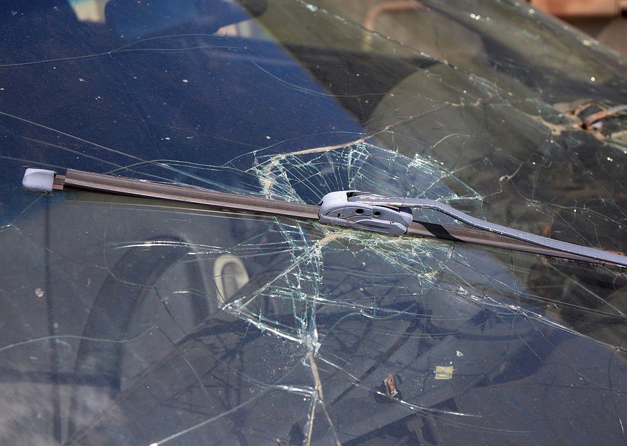 Auto glass work in White Castle