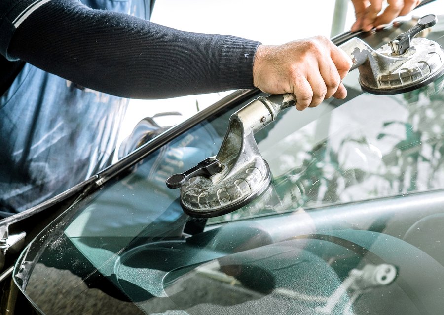 Auto glass work in Fraser