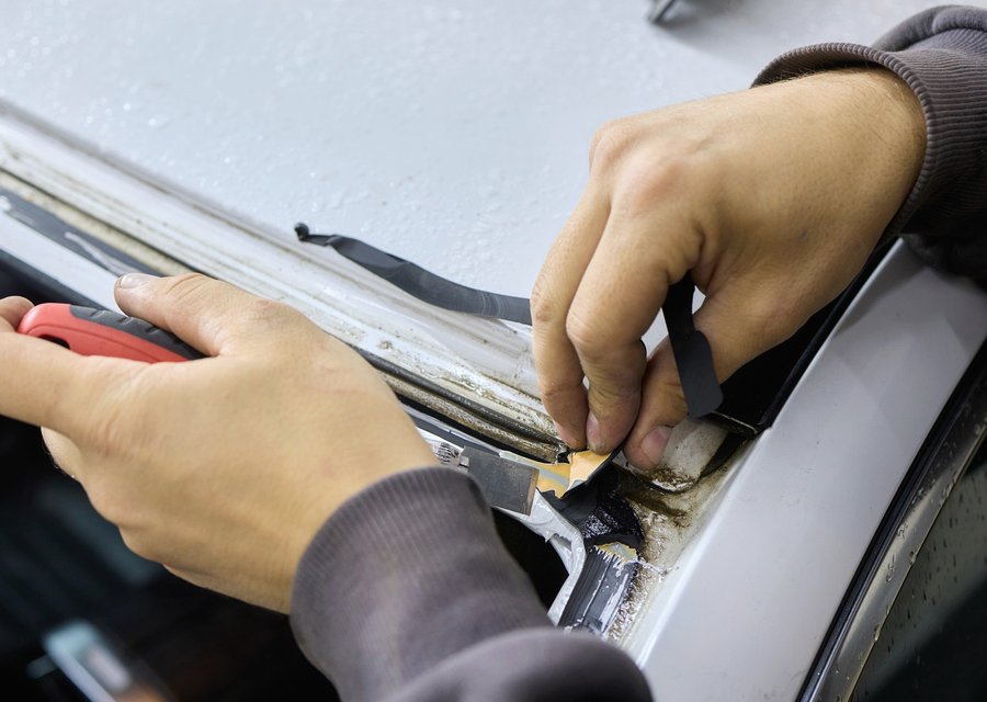 Auto glass work in Jamestown