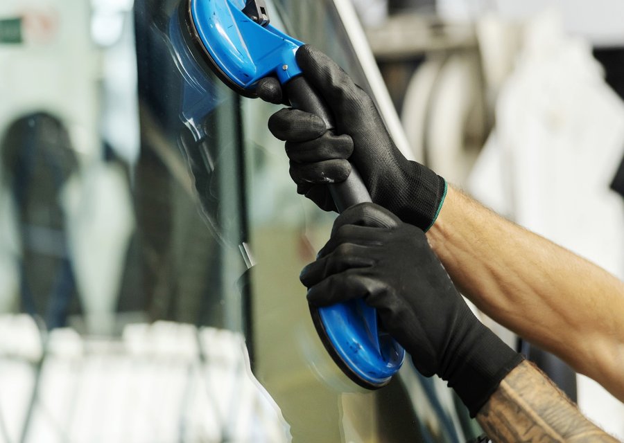 Auto glass work in Ocoee