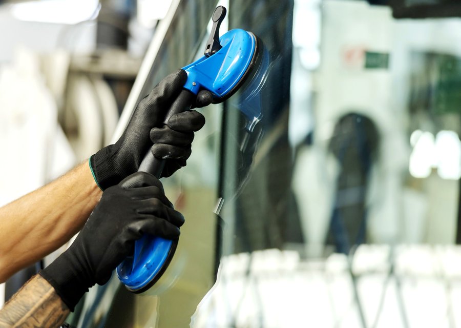 Windshield replacement Constantine