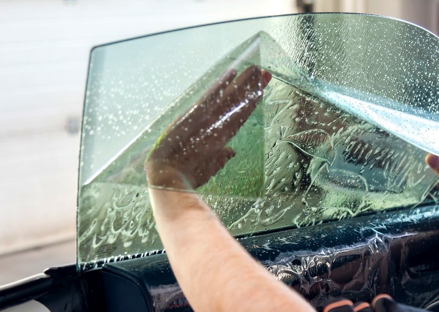 Windshield replacement Davison