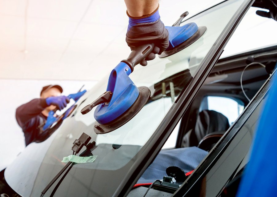 Windshield replacement Mendon