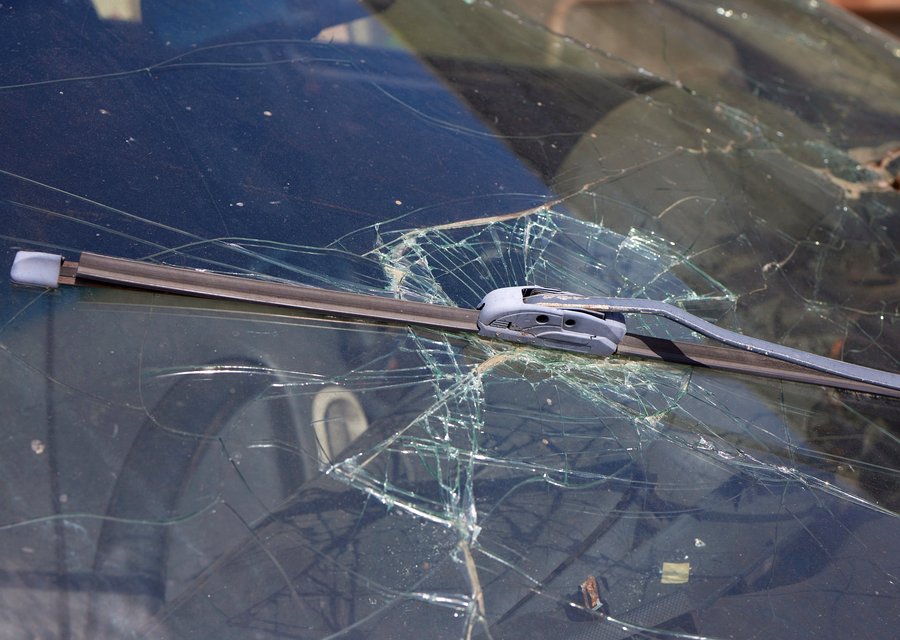 Windshield replacement Livonia