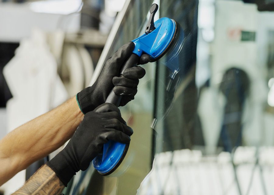 Windshield replacement Groveland