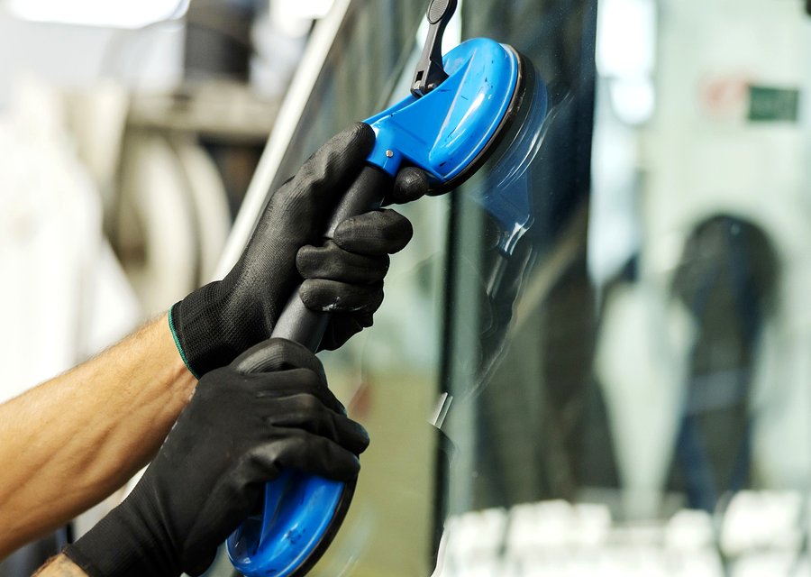 Windshield replacement Pontiac