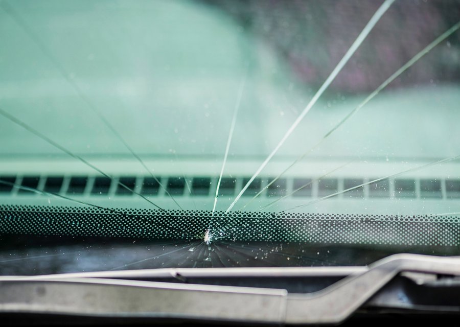Windshield replacement Holden