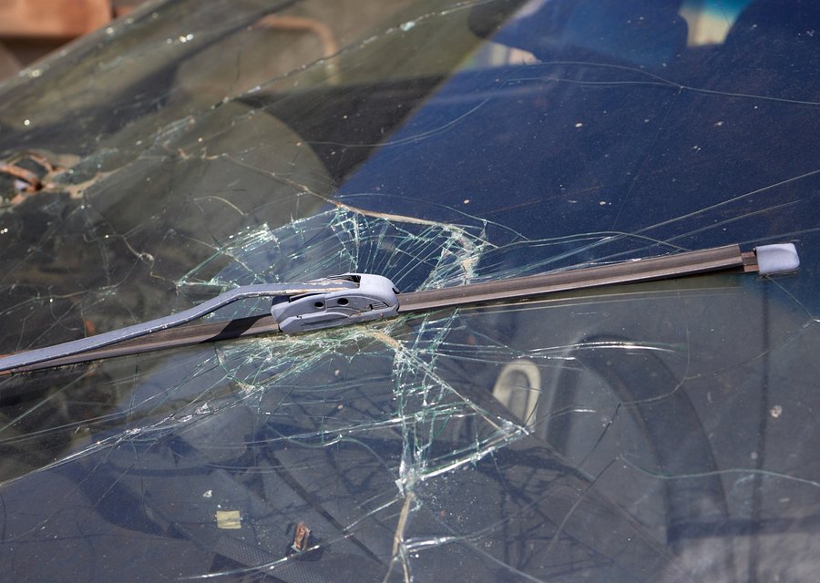 Windshield replacement Holiday