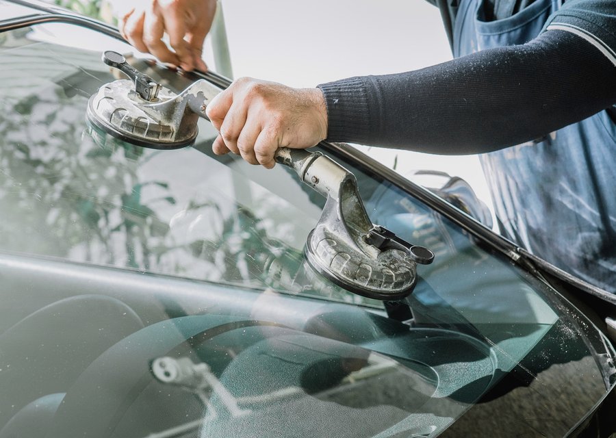 Windshield replacement Kawkawlin